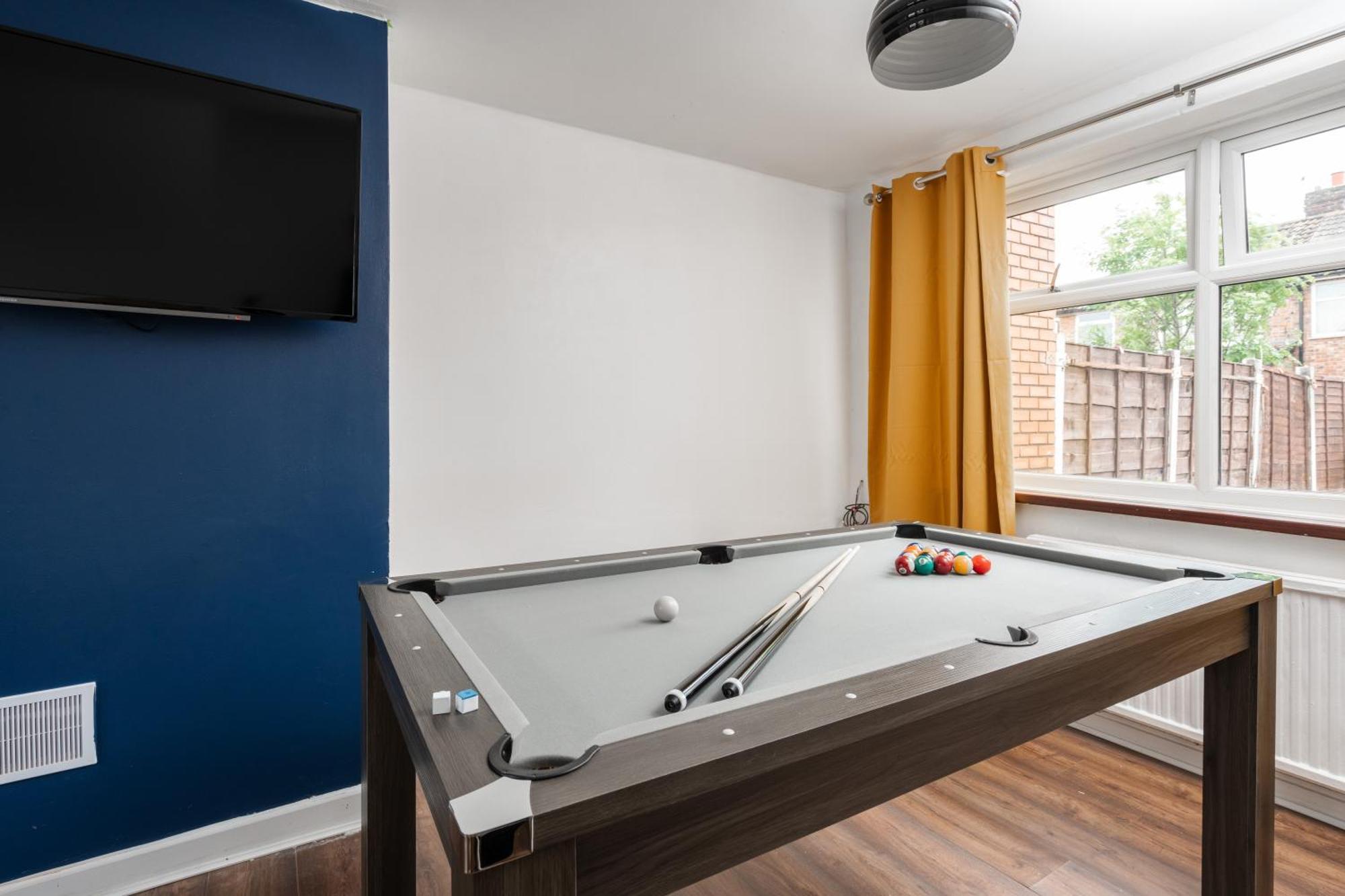 Comfy 3Br Home - Pool Table - Games - Sleeps 8 Manchester Ngoại thất bức ảnh
