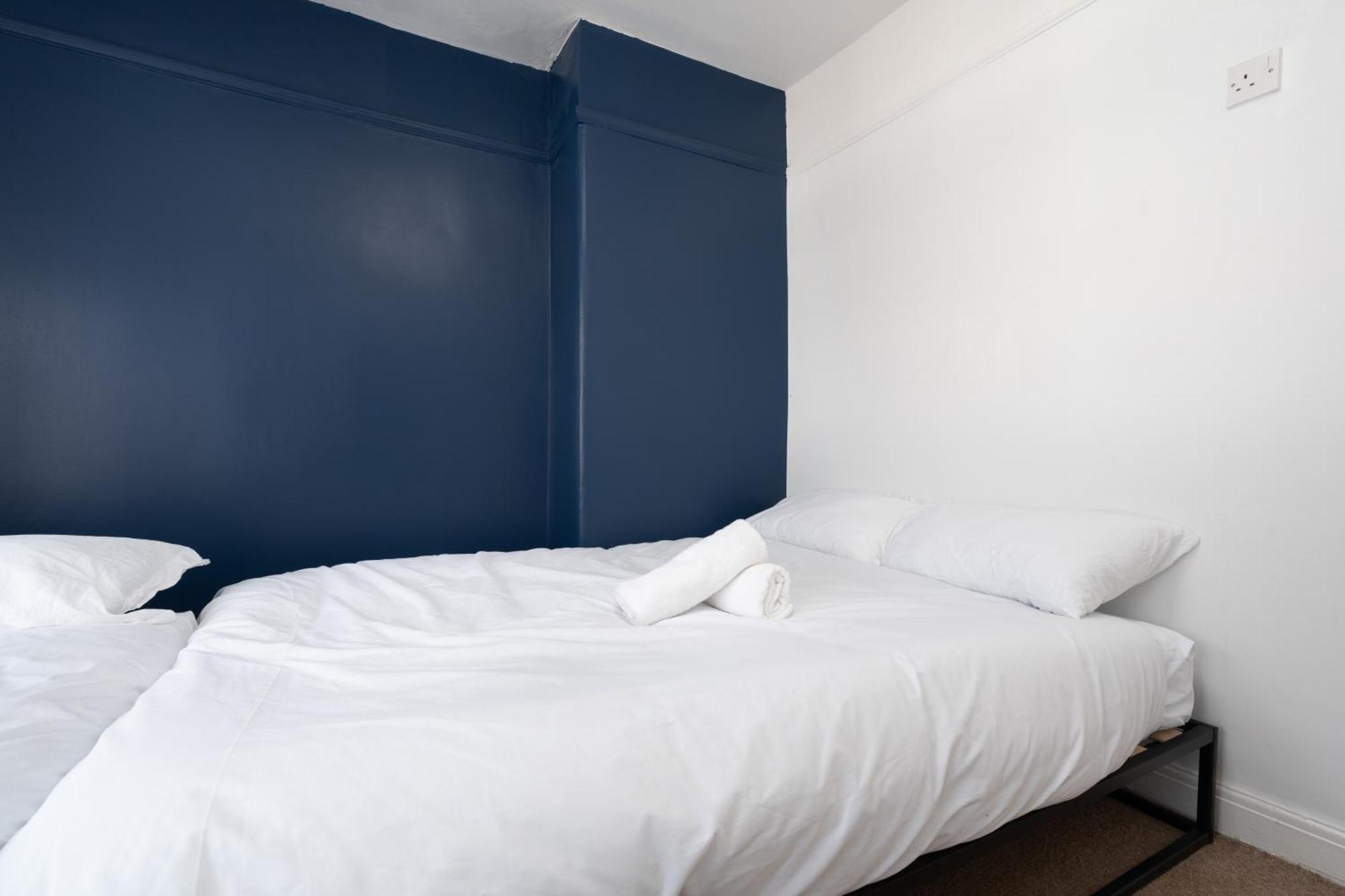 Comfy 3Br Home - Pool Table - Games - Sleeps 8 Manchester Ngoại thất bức ảnh
