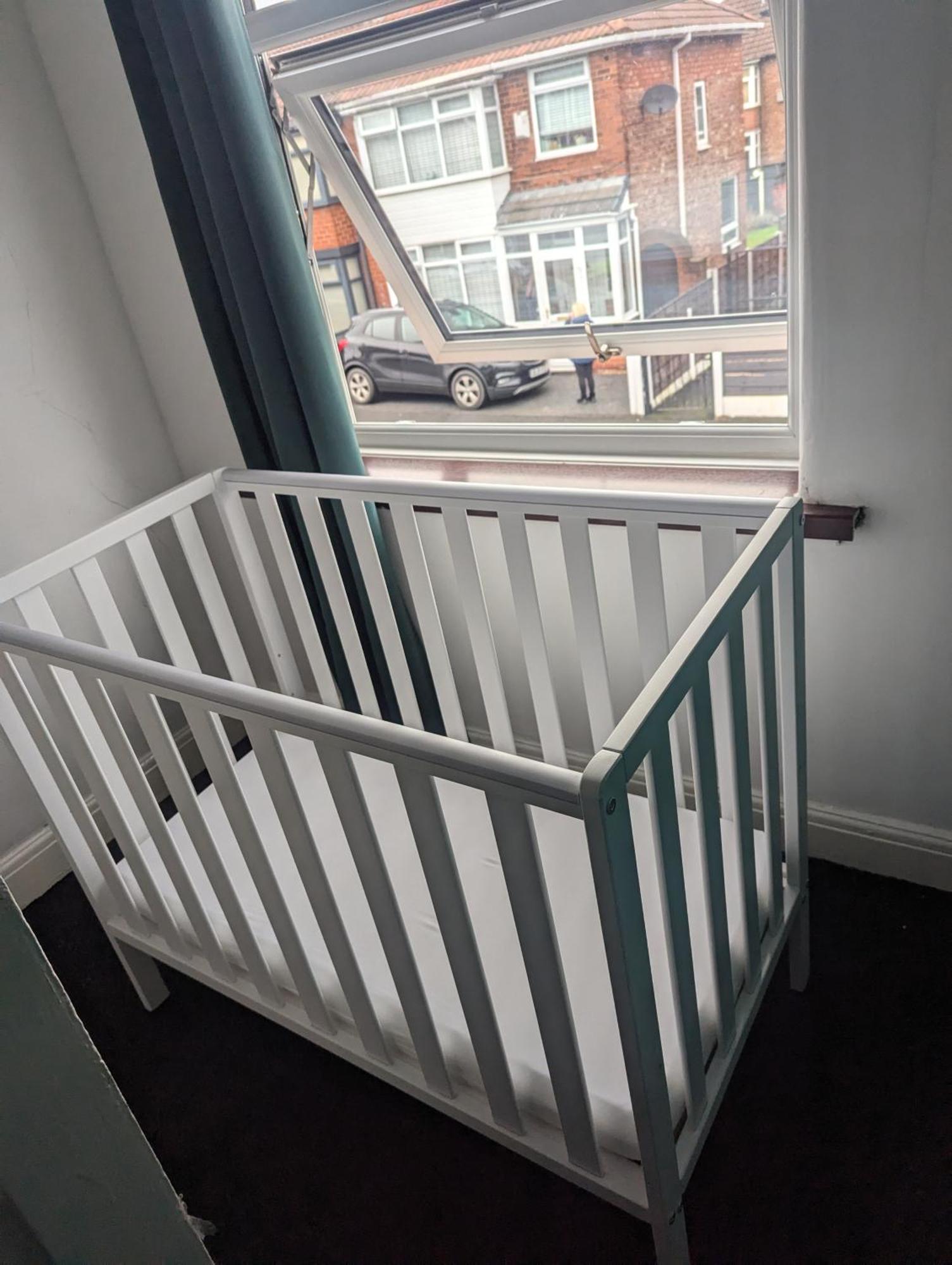 Comfy 3Br Home - Pool Table - Games - Sleeps 8 Manchester Ngoại thất bức ảnh
